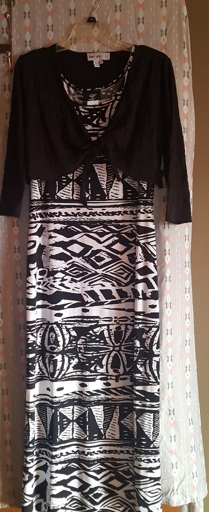 Tribal print maxi dress with crop shrug